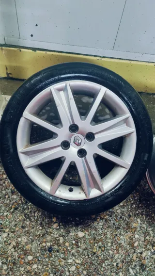 Llantas Renault 17 4 tornillos