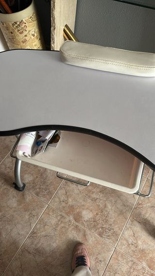 Mesa uñas portatil