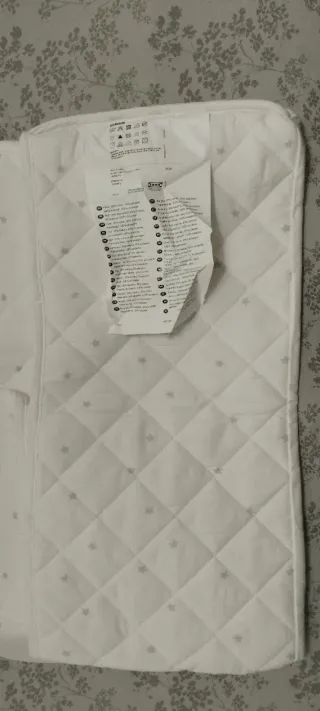 Ropa de cuna con estampado infantil