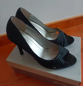 Zapatos de fiesta raso negro