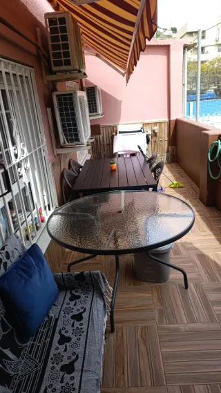 Mesa redonda cristal y metal jardín