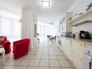 Piso en alquiler en Santa Catalina - Canteras en Palmas de Gran Canaria(Las)