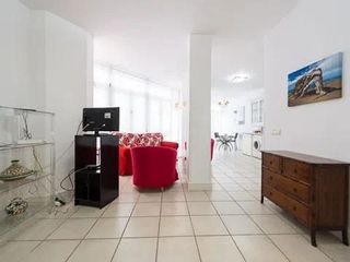 Piso en alquiler en Santa Catalina - Canteras en Palmas de Gran Canaria(Las)