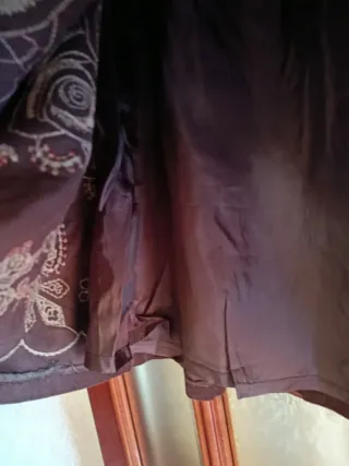 Falda pana Amitié talla 42 bordados