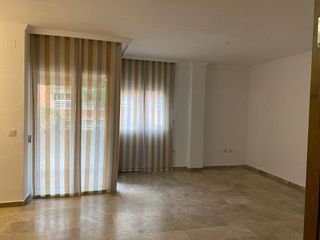 Piso en alquiler en Perchel Sur - Plaza de Toros Vieja en Málaga