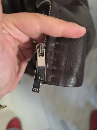 Chaqueta de cuero marrón