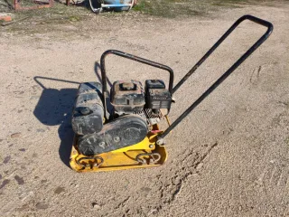 Compactador de Placa Vibratoria Wacker