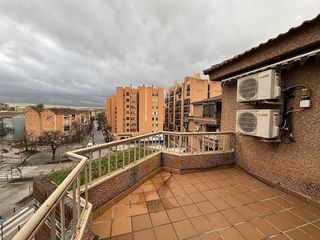 Ático en alquiler en Cervantes en Granada