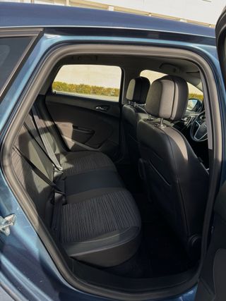 Opel Astra 2015 165cv UNICO