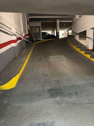 Garaje en venta en Riu en Santa Coloma de Gramanet