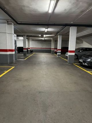 Garaje en venta en Riu en Santa Coloma de Gramanet