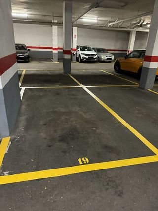 Garaje en venta en Riu en Santa Coloma de Gramanet