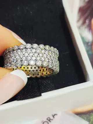 Anillo Pandora Brillo Lujoso Pavé Brillante. T/56