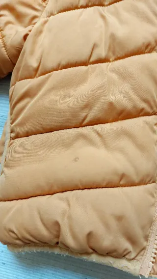 Chaqueta de bebé con capucha