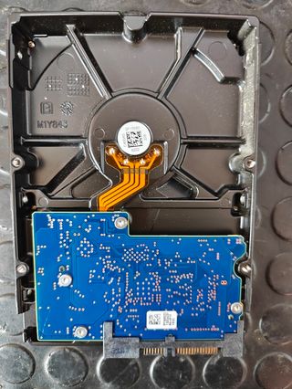 Disco Duro Toshiba 1TB 3.5 SATA