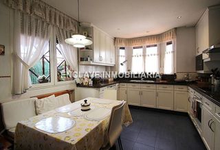 Chalet en venta en Vallobín - La Florida en Oviedo