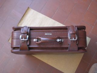 Maleta antigua vintage marca Tauro marrón