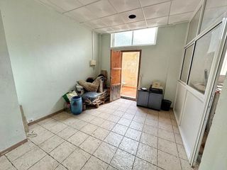 Local comercial en venta en Petrer