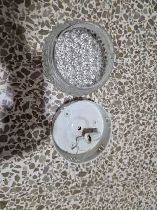 Lámpara de techo de cristal antigua