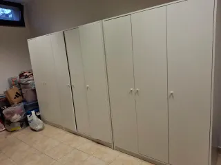 2 Armadi IKEA KLEPPSTAD 3 Porte *valore per UNO