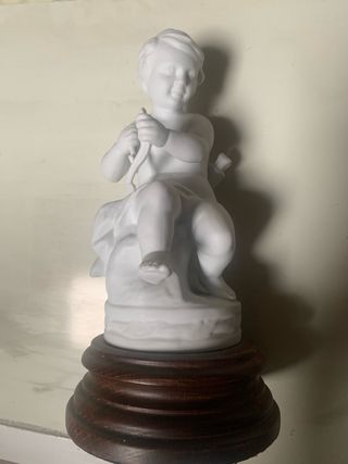 Figuras de porcelana de ángeles