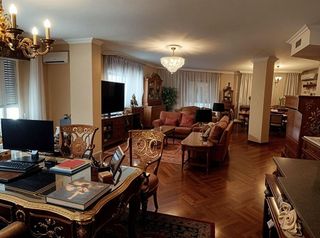 Piso en venta en Hospital - Parque sur en Albacete