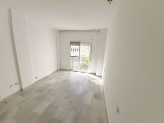 Piso en venta en Puerto Banús en Marbella