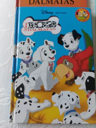 Conjunto 8 libros Disney. Regalo estantería Mickey