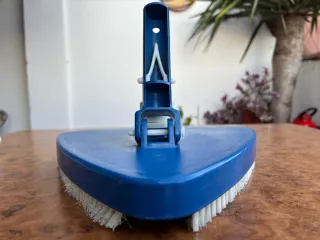 Cepillo Limpiafondos Piscina Azul
