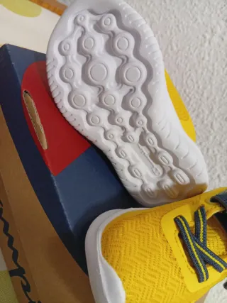 Zapatillas Champion Amarillas Niños 23