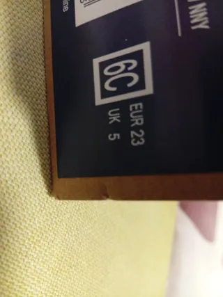 Zapatillas Champion Amarillas Niños 23