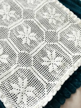 Vari tappeti all'uncinetto