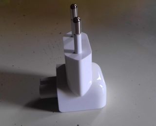 Apple Cargador Original Macbook 60 W / MagSafe2  M