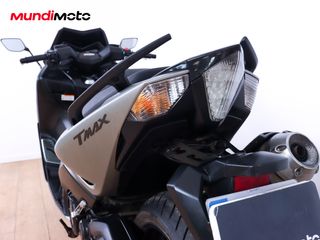 YAMAHA T-MAX 530