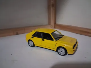 Lancia Delta Evo 1:43 Novel