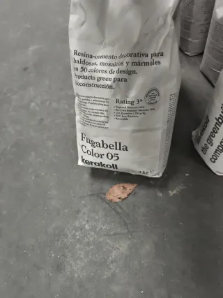 Junta cerámica para azulejos