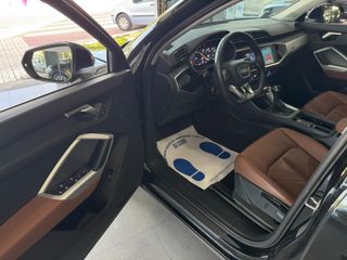 Audi Q3 Sportback Audi Q3 Sportback Black line 35 TDI quattro 110kW S tronic