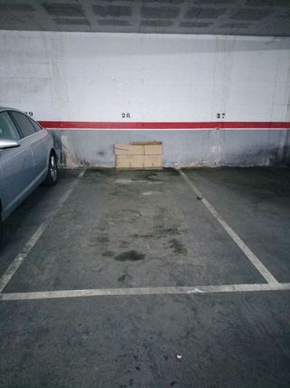 Garaje en venta en Artigas - Llefià en Badalona