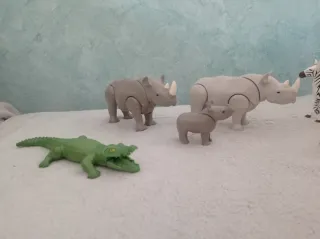 Lote Animales Playmobil: Rinocerontes y más