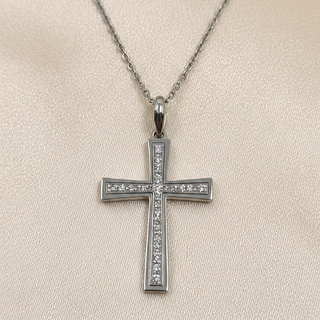 Colgante Tynel Cruz Oro 18k y Brillantes