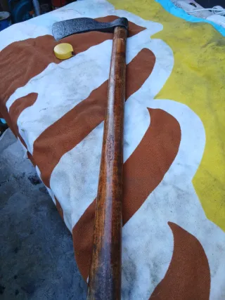 Hacha antigua catalana grande