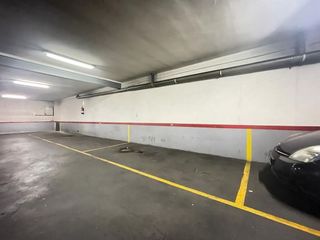 Garaje en venta en Centre en Santa Coloma de Gramanet