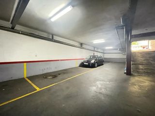 Garaje en venta en Centre en Santa Coloma de Gramanet