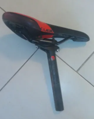 Sella Cube Rossa e Nera