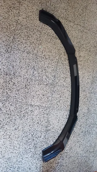 Lip delantero coche negro