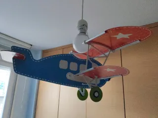 Lámpara infantil avión azul y rojo