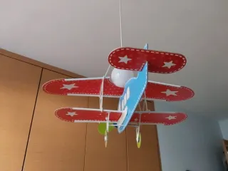 Lámpara infantil avión azul y rojo