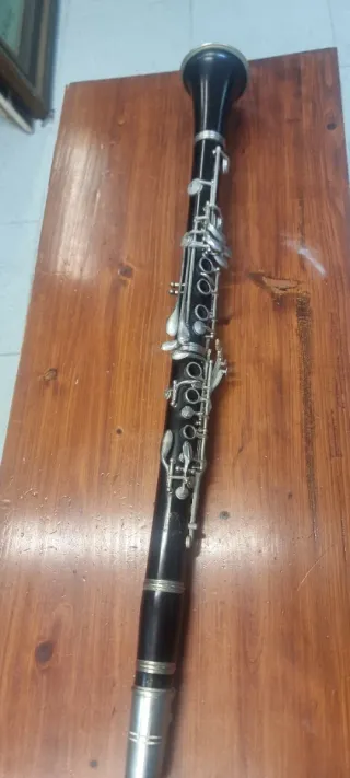 Clarinete con estuche y accesorios