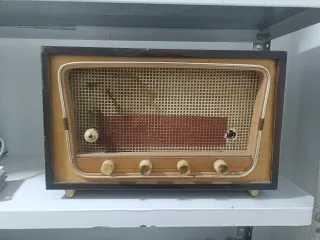 Radio Vintage Madera