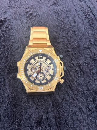Reloj Guess Hombre Dorado